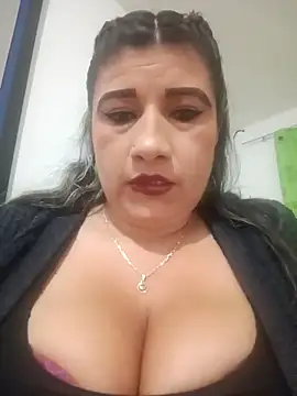Hannahcandyy online show from 12/30/24, 11:06