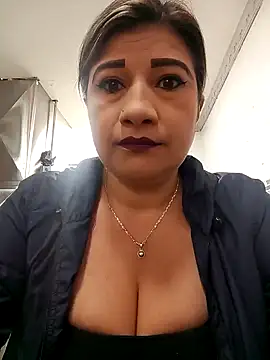 Hannahcandyy online show from 01/04/25, 04:00