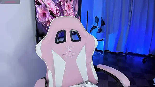 Kendall Bunnyy online show from 06/04/26, 08:59
