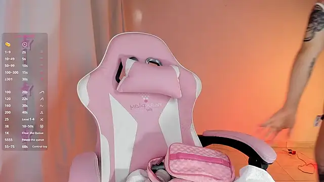 Kendall Bunnyy online show from 06/25/26, 08:46