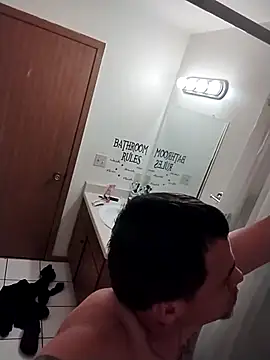 Snapshot of Reezy21stst chatting on 09/20/25, 05:25 Reezy21stst online show from 09/20/25, 05:25