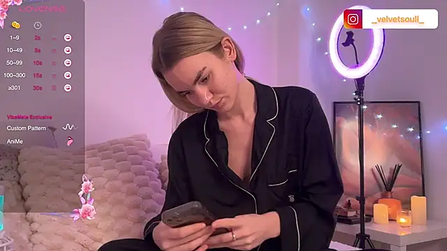 Snapshot of Heidi11 chatting on 01/15/25, 11:08 Heidi11 online show from 01/15/25, 11:08