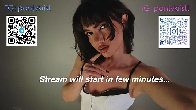 Snapshot of Heidi11 chatting on 10/31/25, 10:22 Heidi11 online show from 10/31/25, 10:22