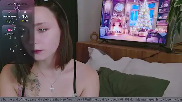 Snapshot of Pink_SeaGul chatting on 12/17/24, 05:15 Pink SeaGul online show from 12/17/24, 05:15