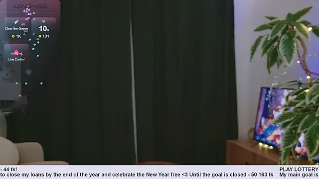 Snapshot of Pink_SeaGul chatting on 12/31/24, 03:42 Pink SeaGul online show from 12/31/24, 03:42
