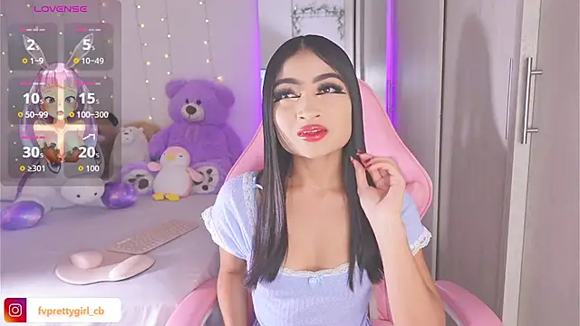 Snapshot of urfavprettygirl chatting on 11/14/25, 07:40 urfavprettygirl online show from 11/14/25, 07:40