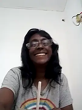 mamakarma1403 online show from 02/06/25, 07:51