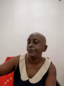 mamakarma1403 online show from 05/16/26, 01:43