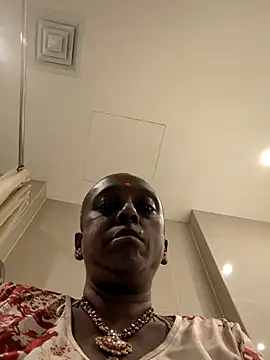 mamakarma1403 online show from 07/18/26, 06:45