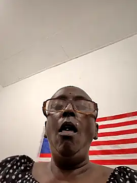mamakarma1403 online show from 07/23/26, 02:04
