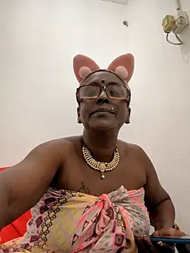 mamakarma1403 online show from 07/28/26, 12:48