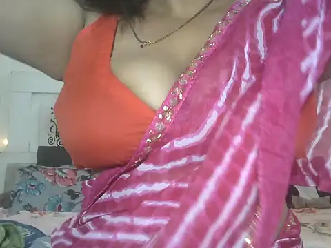 MONICA-LOVE online show from 10/04/25, 09:24