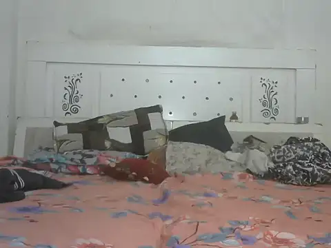 MONICA-LOVE online show from 10/15/25, 04:01