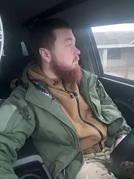 Snapshot of Artur6663 chatting on 12/04/24, 05:27 Artur6663 online show from 12/04/24, 05:27