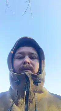 Snapshot of Artur6663 chatting on 01/05/25, 08:54 Artur6663 online show from 01/05/25, 08:54