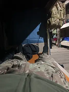 Snapshot of Artur6663 chatting on 03/05/25, 12:44 Artur6663 online show from 03/05/25, 12:44