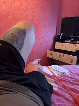 Snapshot of Artur6663 chatting on 11/11/25, 11:21 Artur6663 online show from 11/11/25, 11:21