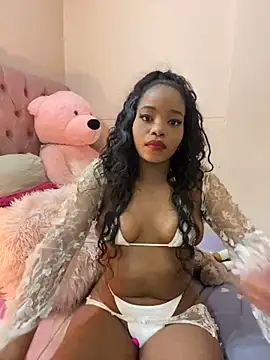ItsLeyaa online show from 02/26/25, 09:37