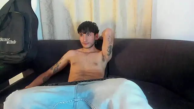 Henrikk senn online show from 10/20/25, 12:22