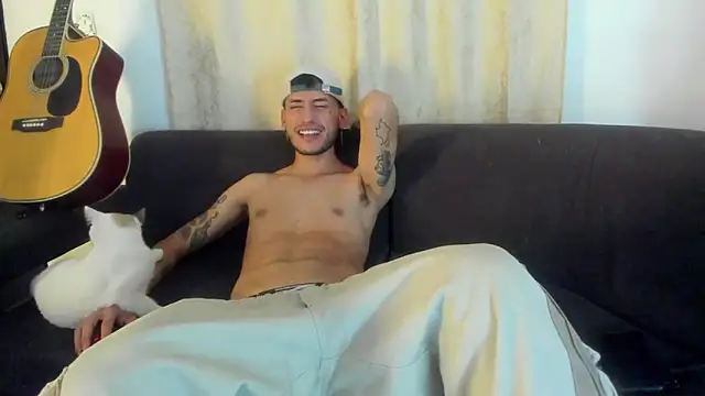 Henrikk senn online show from 10/26/25, 02:50