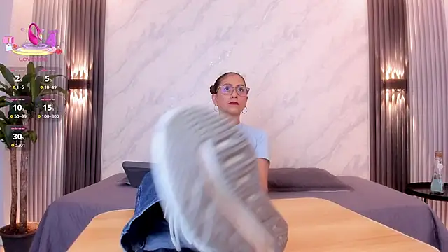 Angela donnato online show from 07/25/26, 03:59