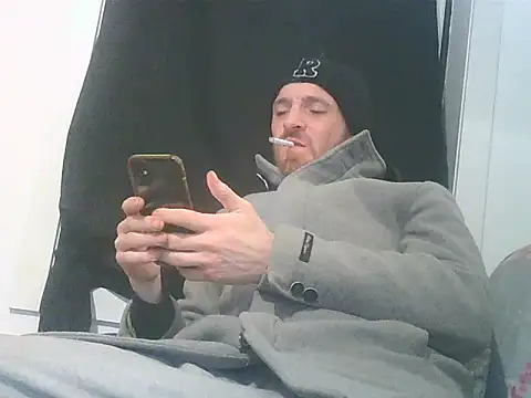 Snapshot of PocoLoco420 chatting on 02/28/26, 09:38 PocoLoco420 online show from 02/28/26, 09:38