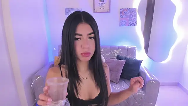 Charlotte cowell sub1  online show from 10/01/25, 03:51