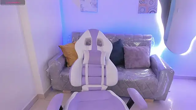 Charlotte cowell sub1  online show from 10/22/25, 05:13