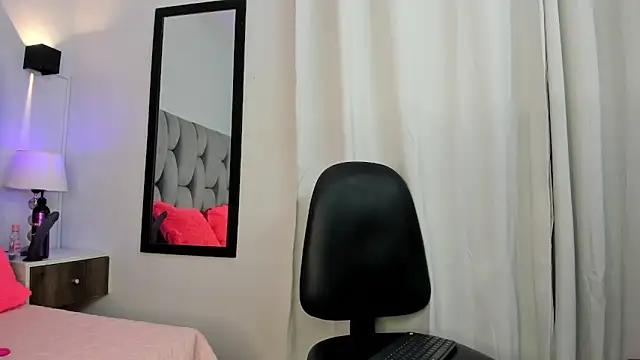 Little Venus03 online show from 01/19/25, 12:39