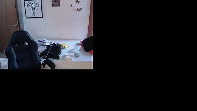 mykaelahoney online show from 06/10/26, 05:12
