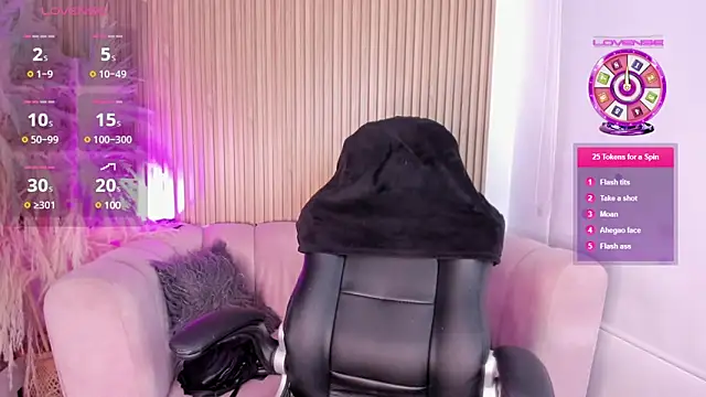 sophie ws online show from 12/28/24, 09:08