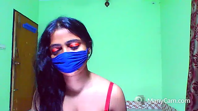 Snapshot of desi_diva chatting on 05/24/26, 06:35 desi diva online show from 05/24/26, 06:35