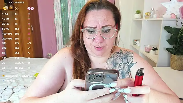 lovely adelle online show from 12/04/24, 10:46
