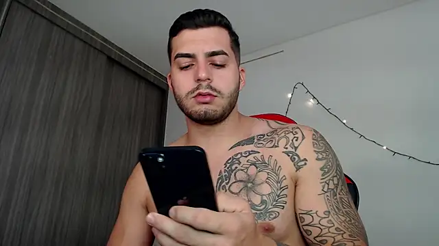 thomas gun online show from 01/30/25, 02:15