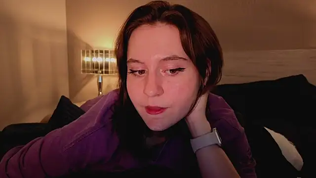 Diana Flower online show from 10/22/25, 02:45