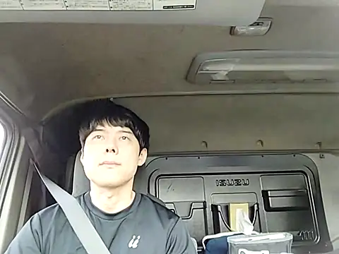 whitebriefboy online show from 05/25/26, 09:43