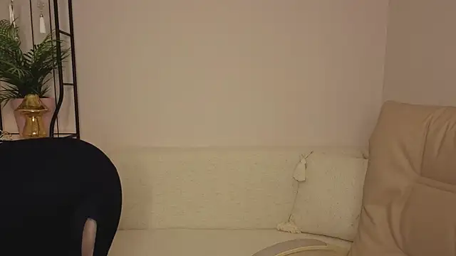 Helens love online show from 07/06/26, 02:30