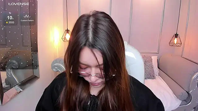 Lanna18 online show from 09/26/25, 11:47