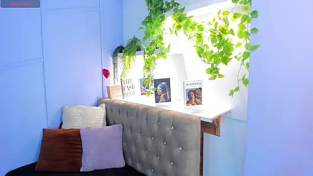 amber-hill online show from 06/30/26, 12:06