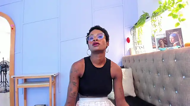amber-hill online show from 07/27/26, 07:21
