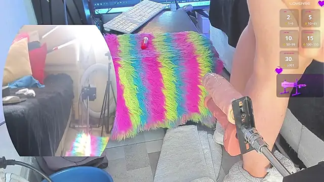 jolee   online show from 11/22/25, 09:58