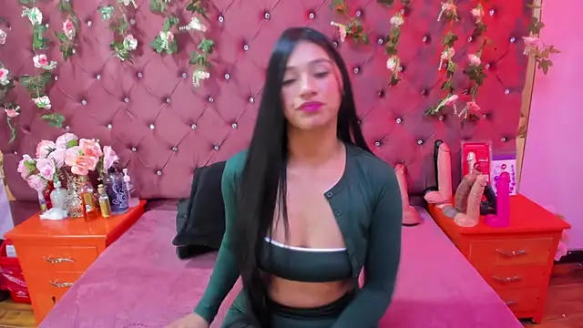 Mariana Prin online show from 11/02/25, 02:58