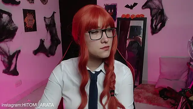 Snapshot of hitomi_arata chatting on 10/31/25, 06:42 hitomi arata online show from 10/31/25, 06:42