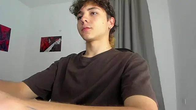 Snapshot of Joe23__ chatting on 10/10/25, 04:55 Joe23 online show from 10/10/25, 04:55