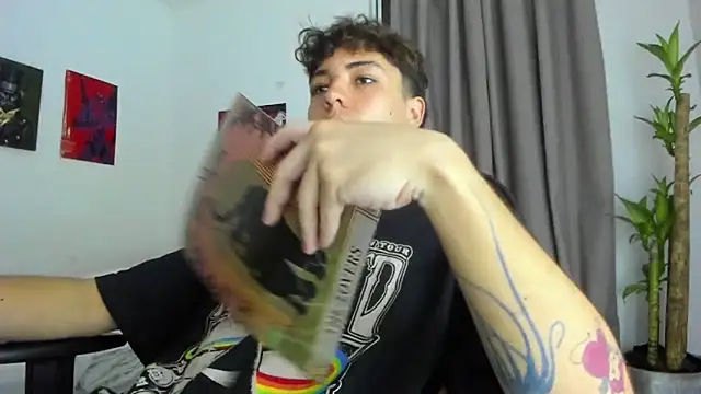 Snapshot of Joe23__ chatting on 11/07/25, 03:06 Joe23 online show from 11/07/25, 03:06