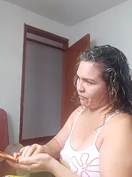 helenca43 online show from 03/07/25, 11:51