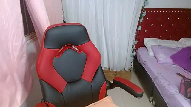 helenca43 online show from 11/14/25, 08:57