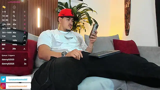 lucasanto  online show from 07/06/26, 05:04