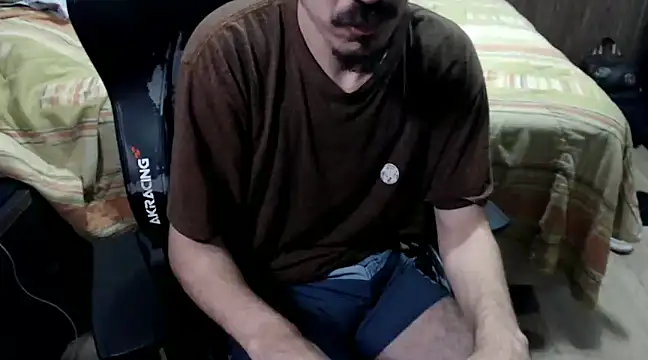 Snapshot of ViniBruv chatting on 03/09/25, 05:11 ViniBruv online show from 03/09/25, 05:11