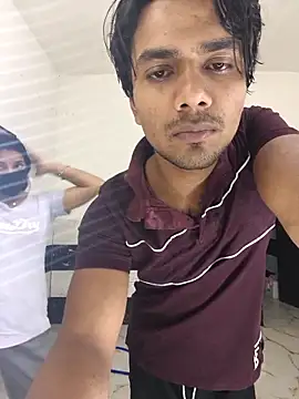 Snapshot of riya190 chatting on 10/19/25, 05:24 riya190 online show from 10/19/25, 05:24